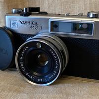 YASHICA MG-1 con YASHINON 45 F2,8