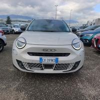 FIAT 600 1.2 hybrid La Prima 110cv auto