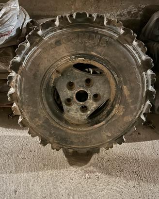 Gomme fuoristrada e cerchi