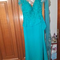 Vestito da cerimonia nuovo.