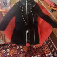 Cappotto con interno e cappuccio rimovibili 