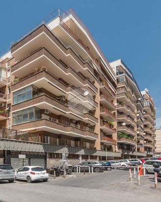 3 LOCALI A ROMA
