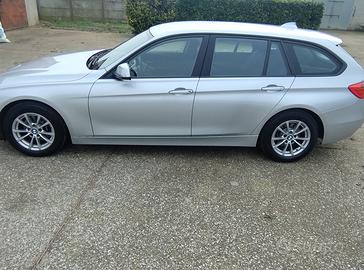 BMW 318d Touring