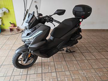 Scooter Voge SR3 300 cc anno 2025