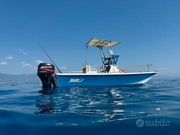 BOSTON WHALER 17’ COMPLETAMENTE RESTAURATO