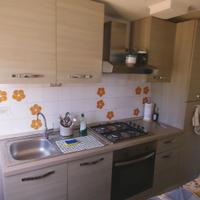 CUCINA MODERNA IN LAMINATO