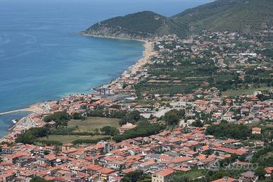 Pasqua zona lago CASTELLABATE