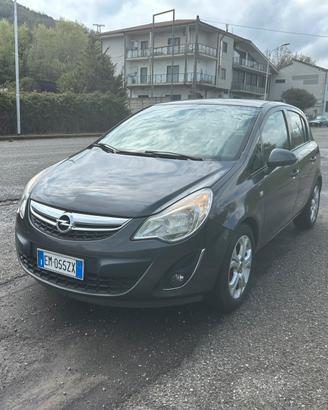 Opel corsa 1.3 mjt