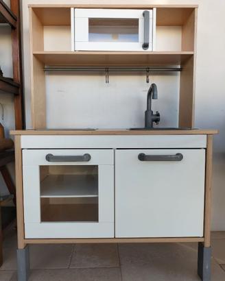 Cucina giocattolo Ikea in legno