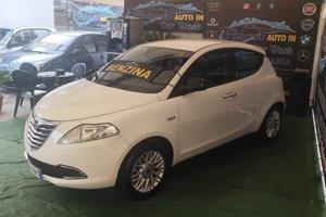 Lancia Ypsilon 1.2 69 CV 5 porte S&S Platinum