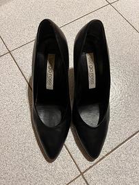 Tacchi in pelle nera Sergio Rossi