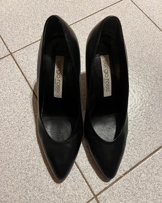 Tacchi in pelle nera Sergio Rossi
