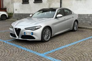 Alfa Romeo Giulia ti 190cv