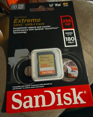 SanDisk Extreme SDXC imballata