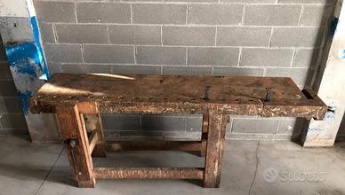 Banco da falegname con doppie morse in legno