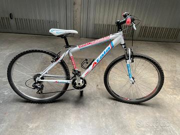 Mountain bike misura S