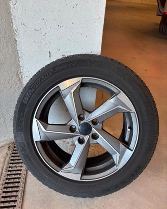 Cerchi in lega 17" con gomme invernali Nexen 225/5