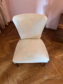 Poltroncina vintage in pelle bianca