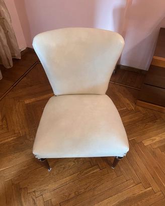 Poltroncina vintage in pelle bianca