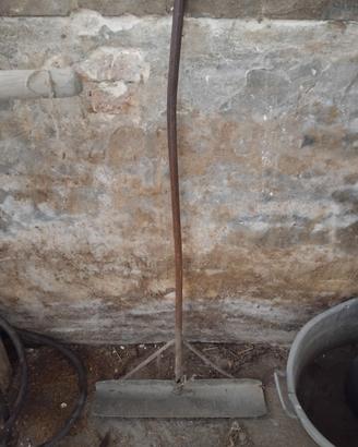raspino artigianale in ferro