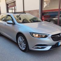 OPEL INSIGNIA 1.6 CDTI 136 CV - CAMBIO AUTOMATICO 