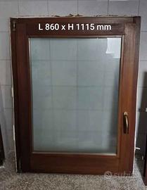 Finestra in legno e vetro termico.