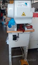 macchina rivettatrice pneumatica