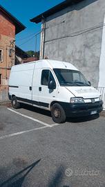  furgone Peugeot con turbina da sostituire 