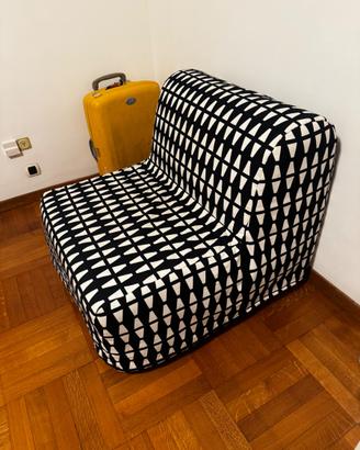 Poltrona letto molto comodo con doghe in legno