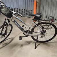 bicicletta trekking 