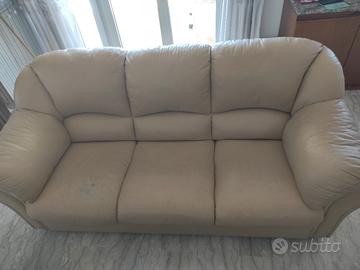 coppia di divani in pelle