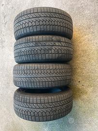 Treno gomme 4 Gomme invernali 235 55 R17
