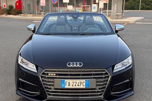 Audi TTS Roadster 2.0 TFSI 310 CV quattro S tronic