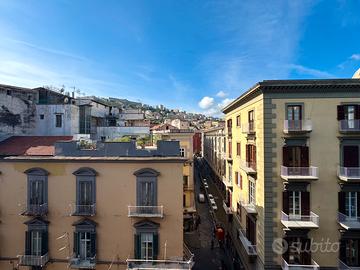 Appartamento in palazzo storico-Via Maddaloni (NA)