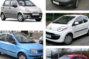 Auto piccola cilindrata solo passaggio