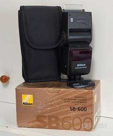 Flash Nikon SB-600