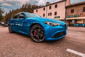 Alfa romeo Giulia competizione q4