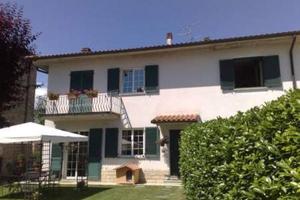 Rustico / Casale di 775 m² con più di 5 locali e b