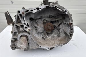 CAMBIO MANUALE COMPLETO NISSAN Micra 5Â° Serie 820