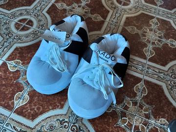 Pantofole Sneaker Giganti