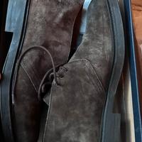 Frau scarpe scamosciate