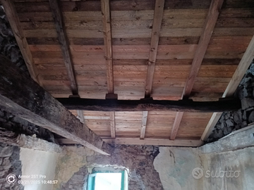 Casetta in pietra a Comano, Lunigiana