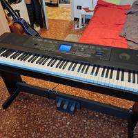 Tastiera Yamaha Portable Grand DGX-660-Pianoforte