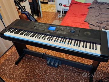 Tastiera Yamaha Portable Grand DGX-660-Pianoforte