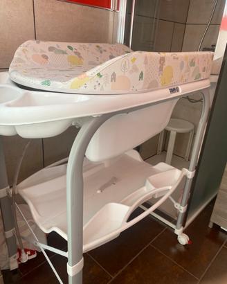 Fasciatoio con vasca bagnetto