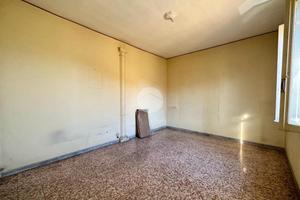 3 LOCALI A MONTEROTONDO