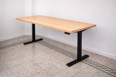 scrivania in legno massello