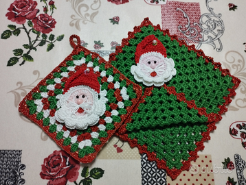 Set portatovaglioli e presina Babbo Natale