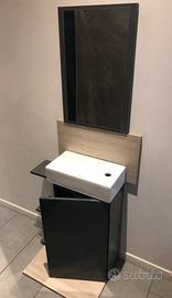 Mobiletto bagno con spechhio e lavandino