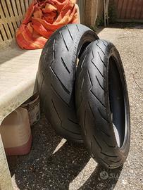 Gomme 120/70 e 180/55 Pirelli diablo rosso 3 